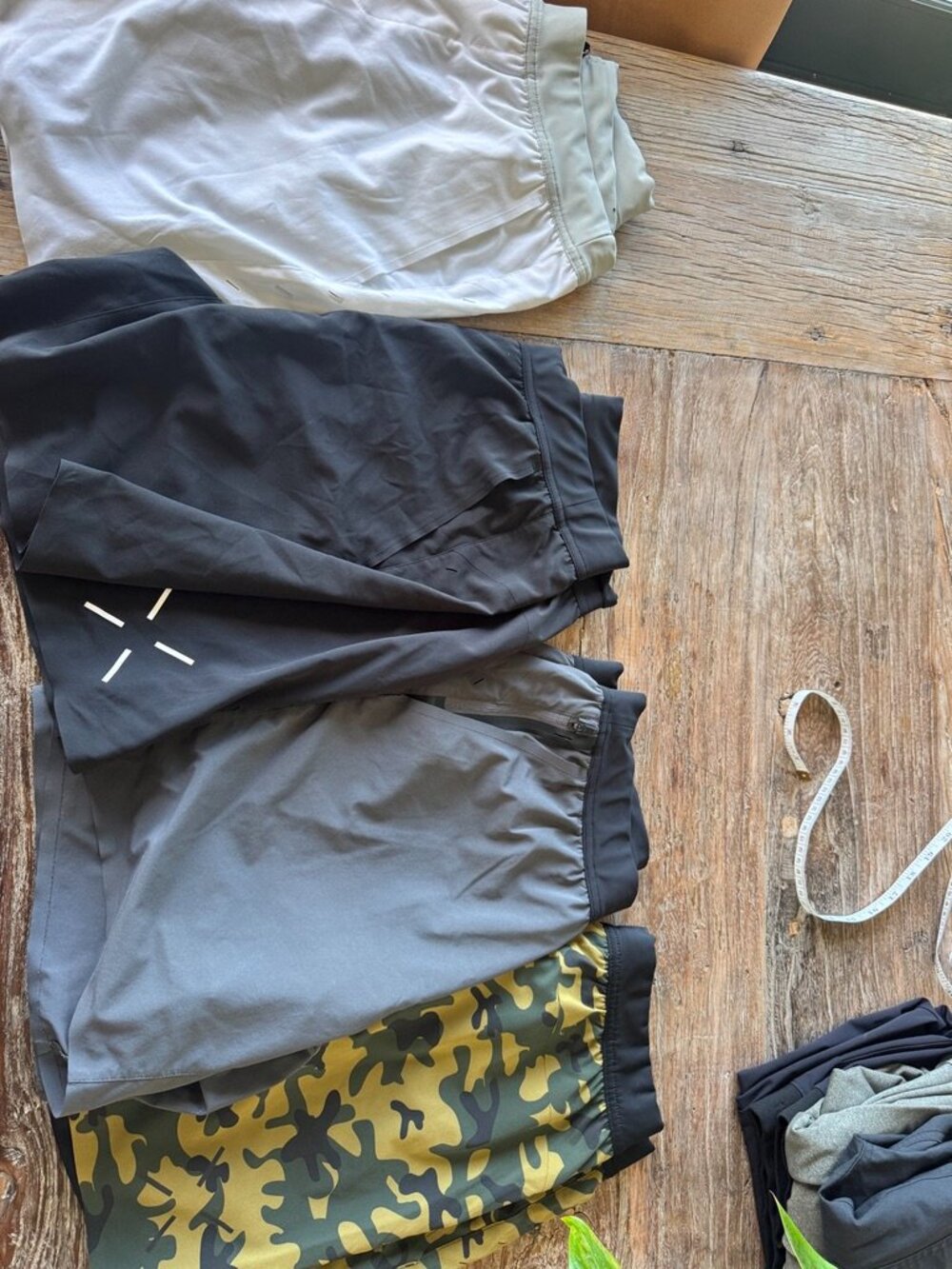 Lot of 4, Ten Thousand Interval Shorts